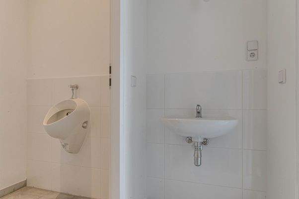 Gewerbeeinheit - WC-Anlage