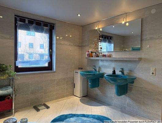 Badezimmer Erdgeschoss