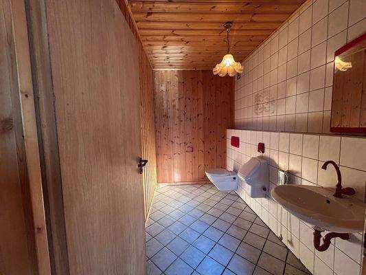 Stallgebäude 2 (Bad)