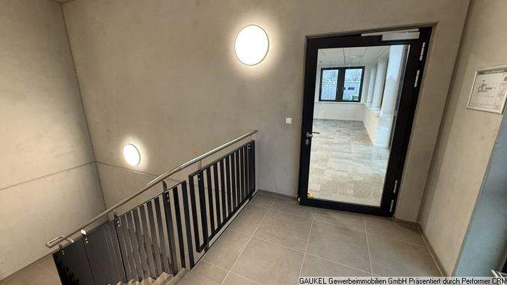 Eingang, Treppenhaus