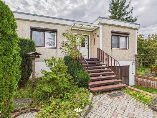 CAM01192G0-PR0044-STILL001