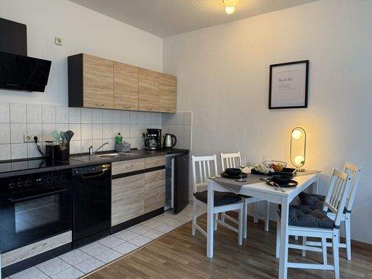 Küche und Essbereich