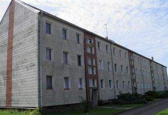 Gebäudeansicht mit 4 Hauseingänge, Nordseite 