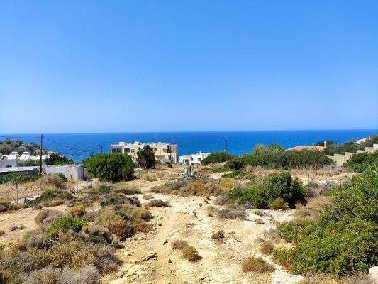 Kreta, Rethymno: Investitionsgrundstück mit Meerblick nahe Stadtzentrum zu verkaufen