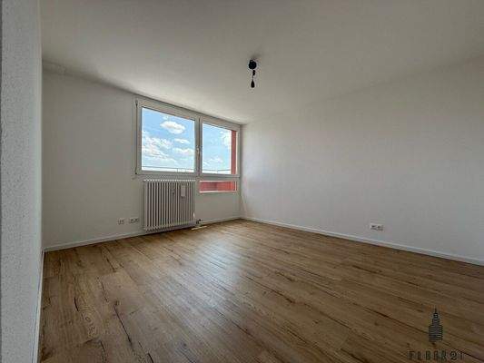 Schlaf-/ Kinderzimmer 4