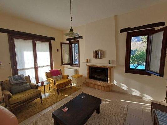 Villa-For-Sale-In-Theriso-Chania20240712_074325.jp