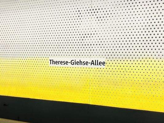 Therese-Giehse-Allee