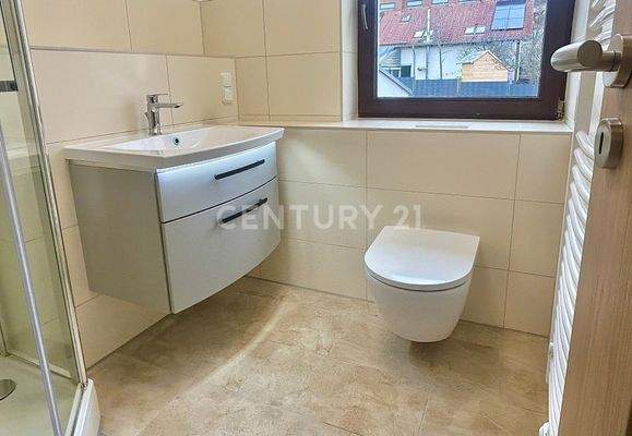 Bad im 1. OG - sanierte Einheit