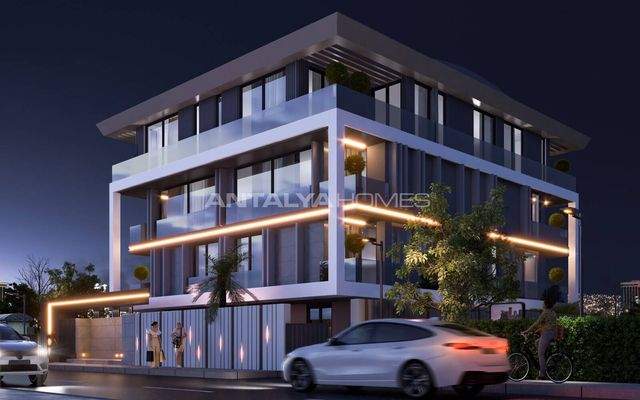 Flats in Complex with Swimming Pool in Antalya Muratpasa