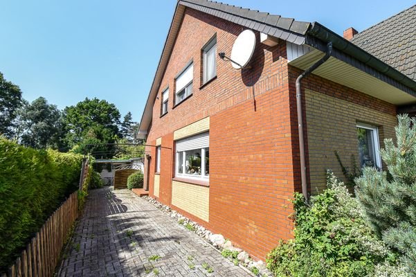 Auffahrt Einliegerwohnung
