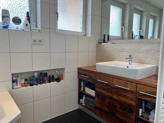 Badezimmer im OG