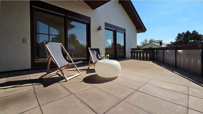 "SONNIGE AUSSICHTEN"