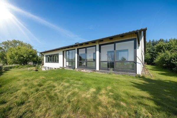 Außenansicht/Garten (Rückseite)