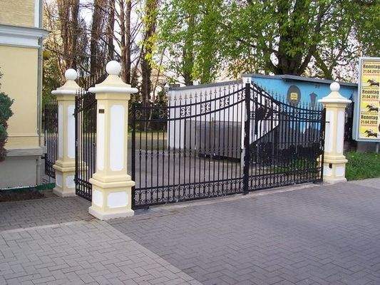 Einfahrt Ansicht Straße ...! 