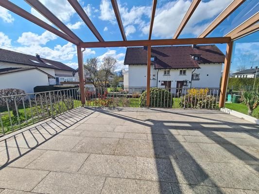 Überdachte Terrasse