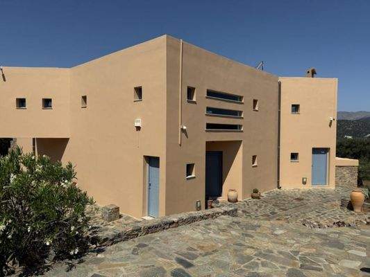 Kreta, Exo Lakkonia: Villa auf dem Land mit Pool, Olivenhain und Bergblick zu verkaufen