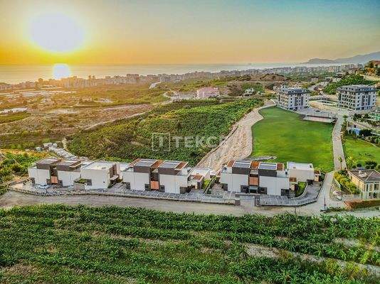 Villas with Forest and Sea Views in Kargıcak Alanya