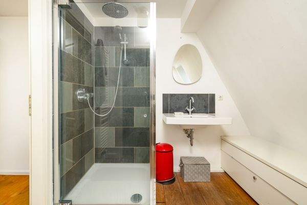 Bad zu Schlafzimmer 2