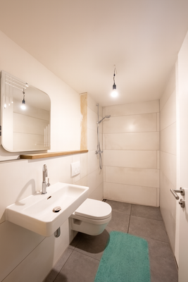 Bad Einliegerwohnung