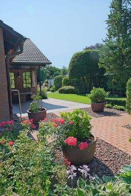 Blick zur überdachten Terrasse