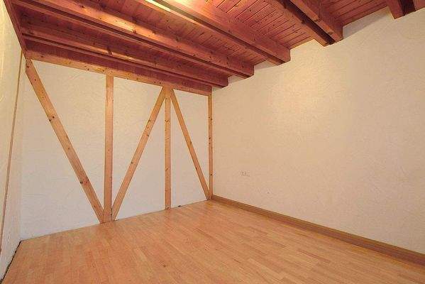 1.OG: Kinderzimmer  DSC.JPG