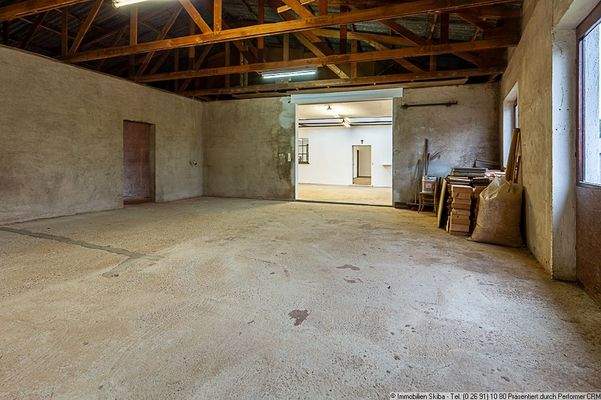 weitere Lagerhalle Bild 2