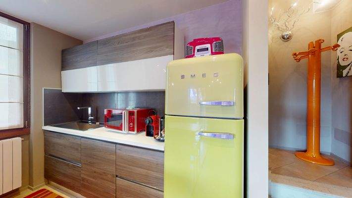 NA-072-9-Appartamento-arredato-con-corte-esclusiva