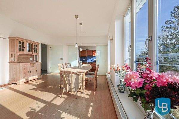 Blick vom Wohnzimmer 