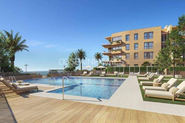 Beachfront Flats with Community Pool in Cubelles Barcelona