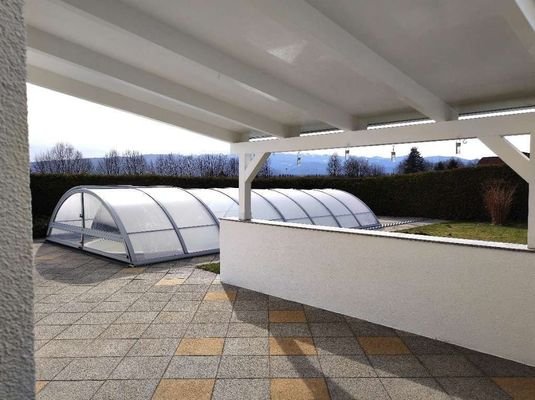 Terrasse Überdacht Spielberg.jpg
