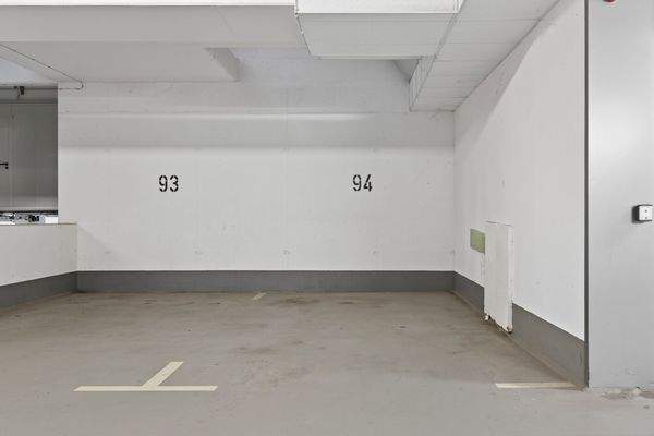 Tiefgaragenstellplätze