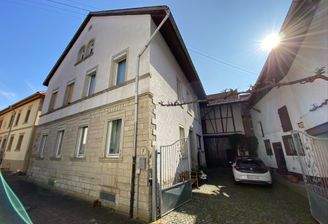 Ansicht mit Front Hof