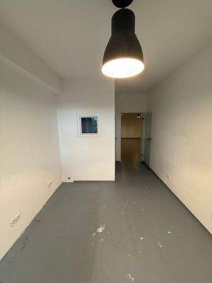 Lichtdurchfluteter Raum