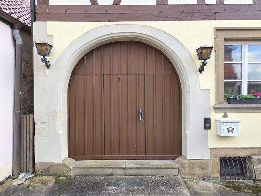 Historischer Torbogen/Zugang zum Wohnhaus