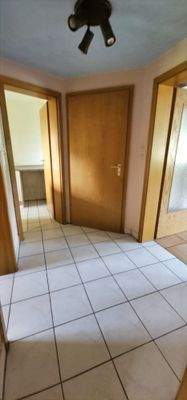 3. Wohnung frei Flur