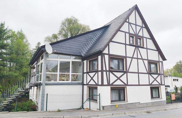 Haus Straßenansicht