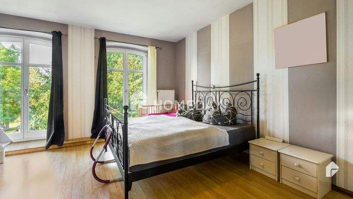 1. OG Schlafzimmer 1