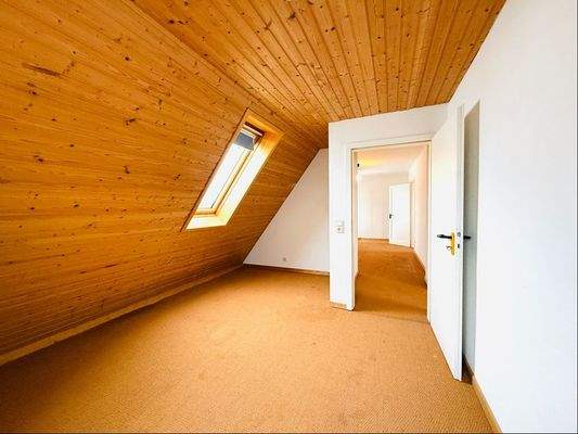 Zimmer 1  im Dachgeschoss