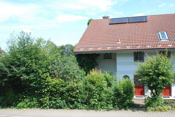 Der Eingang zur Straße hin