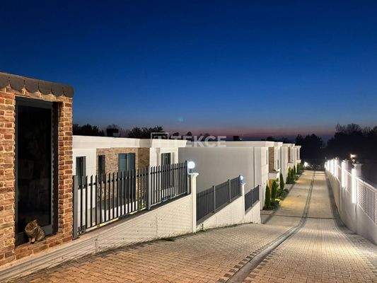 Villas for Sale with Nature Views in a Complex in Tuzla