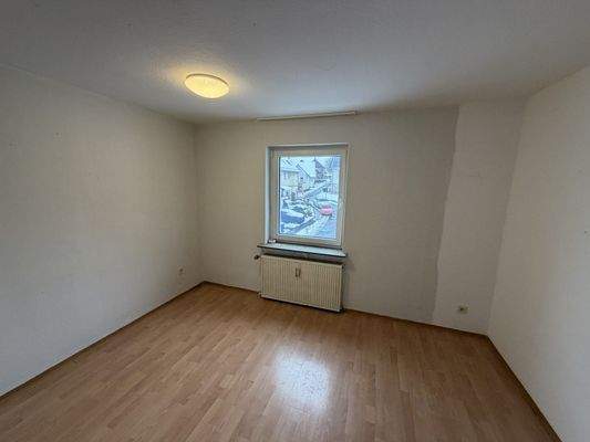 Zimmer Maisonette links