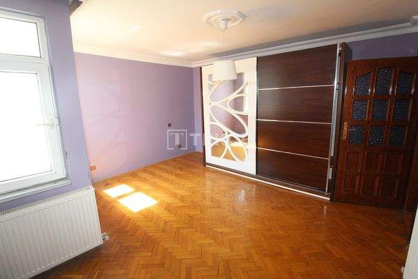 Duplex 5 Bedroom Apartment 1.3 Km to Metro in Eyüpsultan