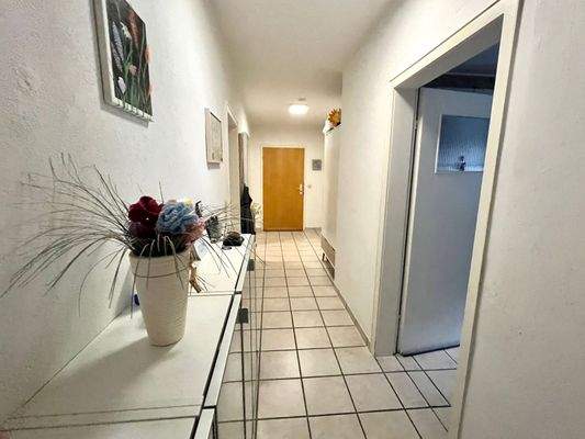 10 Flur Mieterwohnung.jpeg