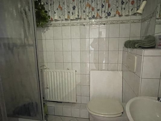 Bad mit Dusche