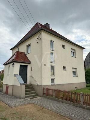 Hausansicht von der Straße