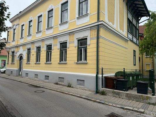 Stilvolles Büro samt perfekter Wohnung