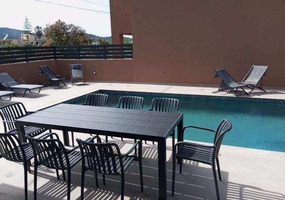 Kreta, Ligides: Großes modernes Haus in der Nähe des Agia-Sees zu verkaufen