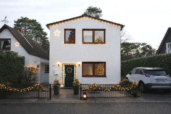 Eine weihnachtliche kleine Heidevilla