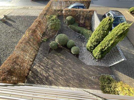 Vorgarten, Aussicht von der Loggia des Schlafzimmers