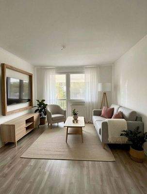 Wohnzimmer möbliert